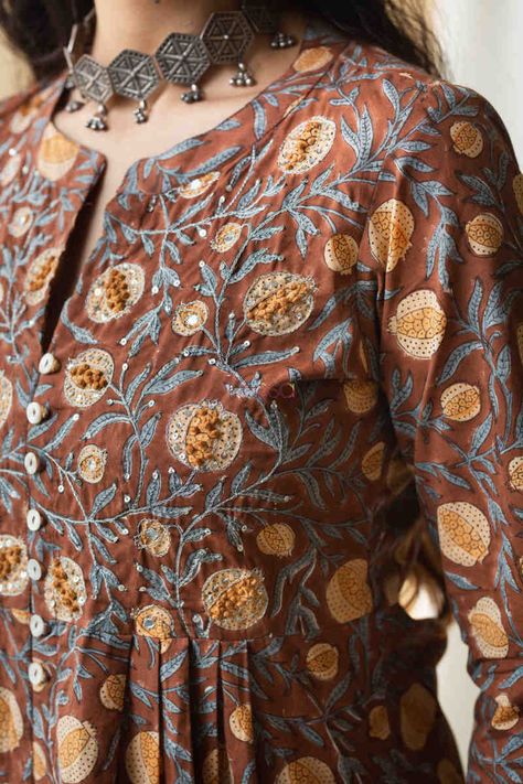 Hand Block Printed Kurta Designs, Printed Kurta With Embroidery, Embroidery On Block Print, Block Print Cotton Dress, Ajrak Print Kurti Designs, Hand Embroidery On Printed Kurti, Brown Kurta Woman, Kessawear Kurti, Ajarak Print Kurta Design