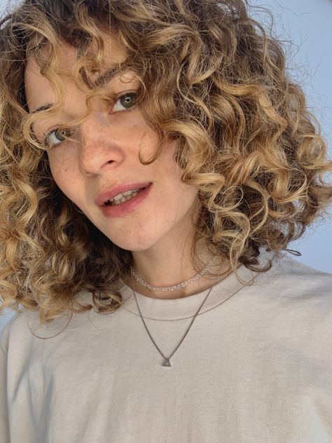 curly hair and my love for it🥰🤍 Light Brown Short Curly Hair, Short Curly Hair Blonde Highlights, Blond Short Curly Hair, Short Curly Hair Braids, Short Haircut For Curly, Curly Short Blonde Hair, Short Haircut For Curly Hair, Short Curly Blonde, Short Blonde Curly Hair