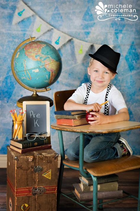 back to school Preschool Photo Ideas, Back To School Photo Ideas, Back To School Mini Session, Orla Infantil, Preschool Photography, School Photo Ideas, Back To School Photos, First Day Of School Pictures, Back To School Photography