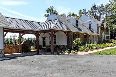 Walkway Between House And Garage, Houses With Breezeway To Garage, Garage With Breezeway, Carport Addition, Detached Garage Designs, Building A Carport, Breezeway Ideas, Victorian Exterior, Porch Storage