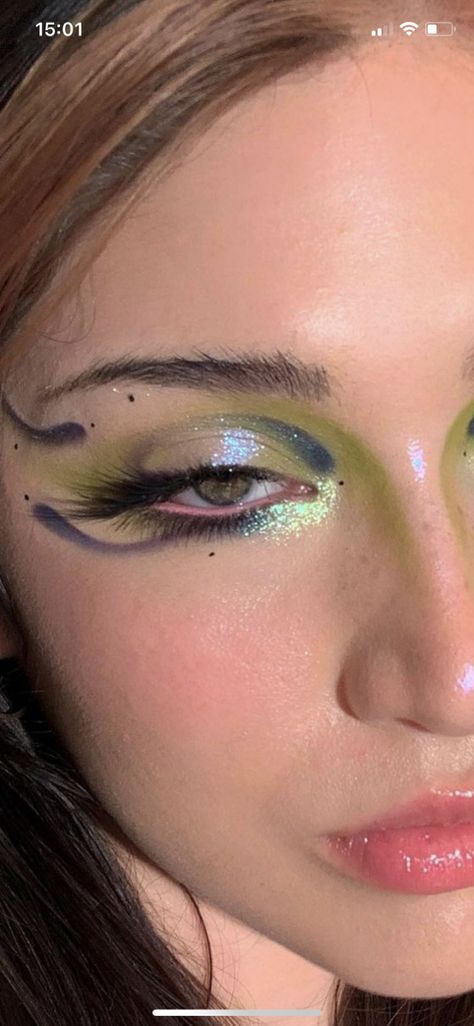 Gradient Makeup, Concert Makeup, Makeup Face Charts, Rave Makeup, Swag Makeup, Star Makeup, Cool Makeup Looks, Ethereal Makeup, Dope Makeup