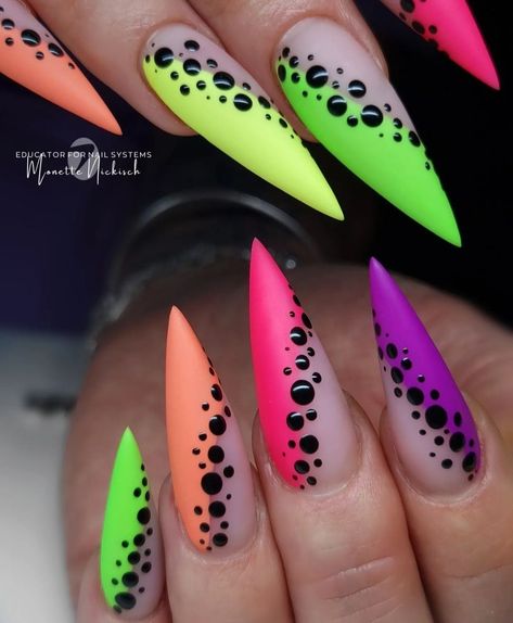 Neon And Nude Nails Designs, Bright Nails With Design, Fishnet Nail Design, Easy Neon Nails, Vacation Nails 2024 Trends, June Almond Nails, Neon Stilletos Nails, Download Festival Nails, Under Nail Design