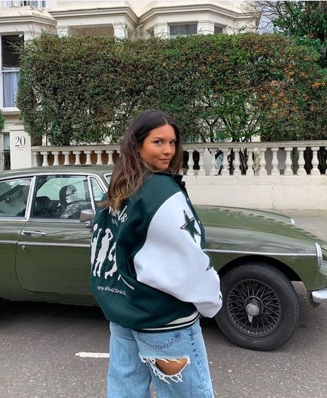 Varsity Jacket Outfits For Women: 20 Best Varsity Jacket Outfits Varsity Jacket Outfits, Green Varsity Jacket, Crop Top And Sweatpants, Senior Jackets, Varsity Jacket Outfit, Varsity Jacket Women, Jacket Outfit Women, Trendy Jackets, Outfit Trends