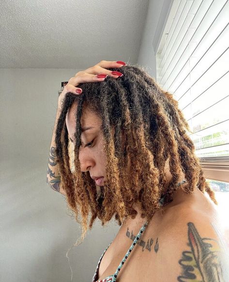 Thick Starter Locs, Frizzy Locs, Starter Locs Styles, Free Form Locs, Colored Locs, Earthy Girl, Natural Locs, Locs Styles, Beautiful Dreadlocks