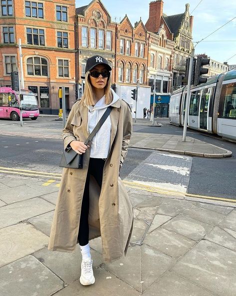 Ohio Outfits, Casual Trench Coat Outfit, Jackets Fashion Design, Nb 9060, Trench Outfit, Coat Outfit Casual, Trench Coat Outfit, Jackets Fashion, Europe Outfits