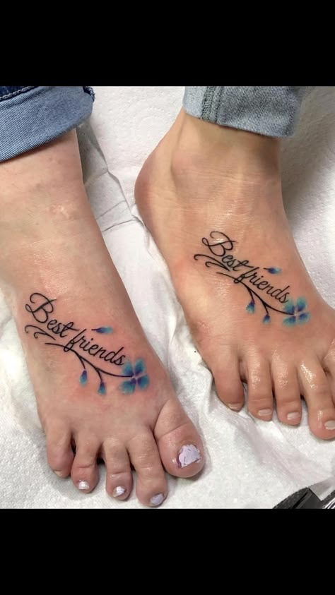 Best Friends Matching Tattoos For Women, Matching Tattoos For 4, Bff Tattoos Matching Unique, Bestie Tattoos Unique, Bff Tattoo Ideas, Bestie Tats, Friends Tattoos, Cousin Tattoos, Friends Tattoo