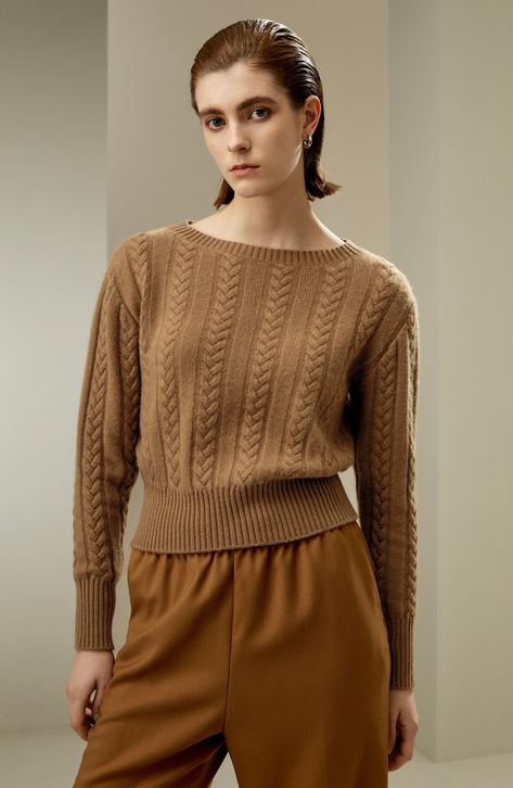 Our toffee coloured crew neck Sweater is meticulously knitted from 100% cashmere wool for luxurious comfort. Complete with ribbed cuffs, neckline, and hem. The sleek, classic round neckline is complemented by a high-threaded cinched waist that frames a sophisticated silhouette and exudes timeless elegance. Easily transitioning from autumn to winter, this casual-chic style is perfect for wearing alone or layering. This extraordinary piece is sure to become a treasured addition to your wardrobe. 1 Cable Stitch Knit, Fall Knit Sweater, Fall Sweaters For Women, Silk Pajamas Women, Silk Bedding Set, Sweater For Women, Round Neck Sweaters, Casual Chic Style, Beige Sweater