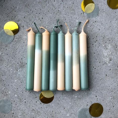 Clay Pot Candle, Dip Dye Candles, Fancy Candles, Diy Dye, Candle Obsession, Coloured Candles, Creative Candles, Aesthetic Candles, Candle Aesthetic