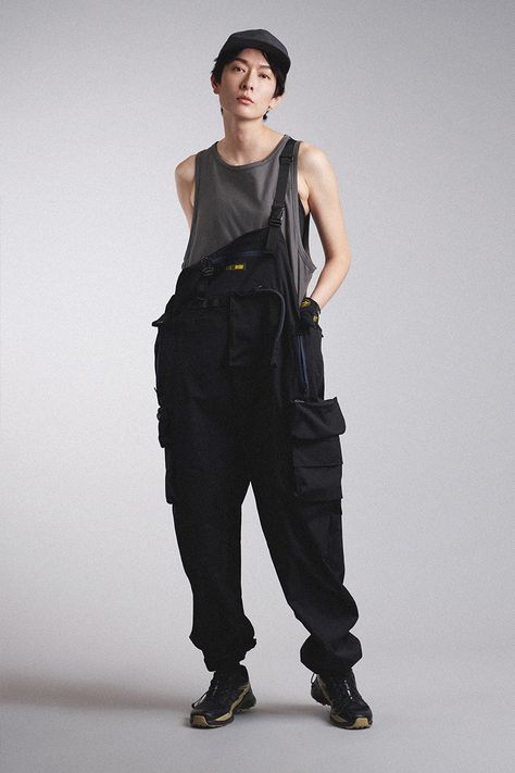 Guerilla Group SS19 "SILENTWORKS" Lookbook collection techwear ECCO transluscent apparition leather X-pac aprons outerwear jackets parkas ROAD FIGHTER Cyberpunk Outfit Casual, Techwear Overalls, Dystopian Techwear, Techwear Jumpsuit, Plus Size Techwear, Minimalist Techwear, Industrial Outfit, 90s Jdm, Jdm Culture