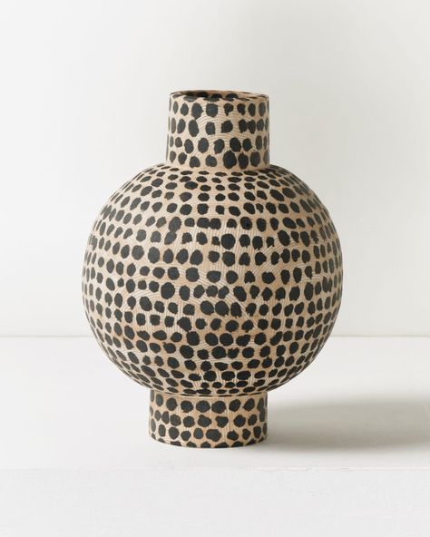 Lydia Hardwick Stoneware pot with white inlay and black slip Stoneware pot H23 x W16 cm Black And White Vases Decor, Black Clay Ideas, Black And White Ceramics, Pottery Slip Decoration, Black And White Pottery, White Vase Decor, Ali Hewson, Ben Nicholson, Pottery Slip