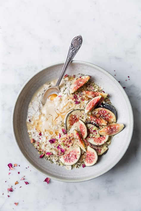 Fig, Tahini & Honey Overnight Oats — the green life. Breakfast Oats Overnight, Eco Lifestyle, Oats Breakfast, Fresh Figs, Quick Cooking, Green Life, Sweet Breakfast, Breakfast Bowls, Healthy Nutrition