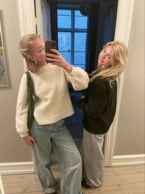 Copenhagen Outfits Winter, Swedish Girl Style, Copenhagen Winter Style, Copenhagen Style Spring, Brown Belt Outfit, Swedish Outfit, Aesthetic Blonde, Swedish Girls, Winter Fit