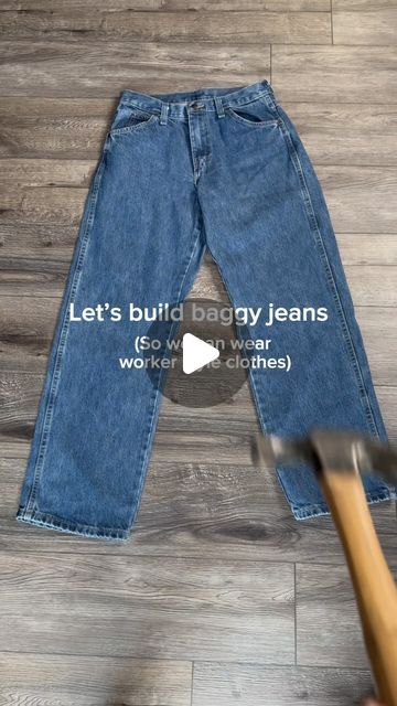 Eli on Instagram: "Baggy jeans tutorial so you can wear Carhartt proudly lol • • • • • • #fashion #explore #outfitinspo #fashioninspo #baggyjeans #thrifted  Fashion reels. Fashion tip. Baggy jeans. New fashion. Baggy clothes. Street wear." Diy Baggy Jeans, What To Wear With Baggy Jeans, Fashion Baggy Clothes, How To Style Baggy Jeans, Jeans Tutorial, Thrifted Fashion, Fashion Reels, Fashion Baggy, Baggy Clothes