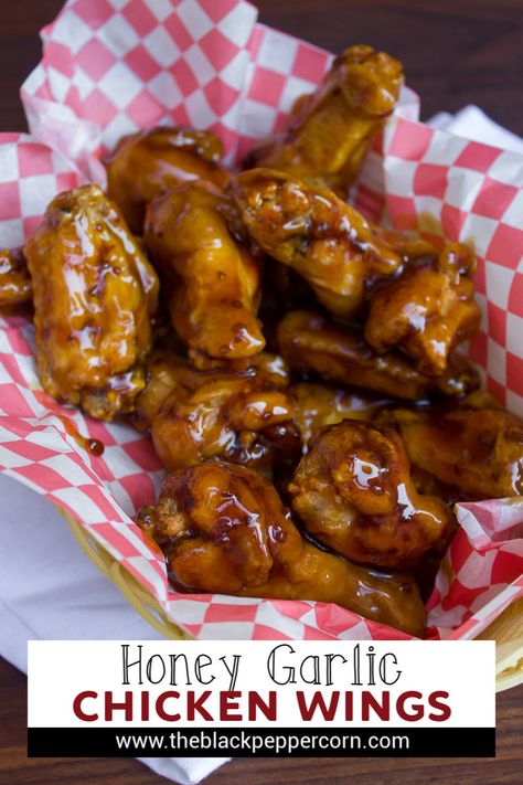 Homemade Honey Garlic Sauce For Wings, Honey Garlic Buffalo Sauce, Best Honey Garlic Sauce, Honey Garlic Wings Sauce, Homemade Sauce For Wings, Chicken Wing Tossing Sauce, Diy Chicken Wing Sauce, Kansas City Chicken Wings, Homemade Wing Recipes