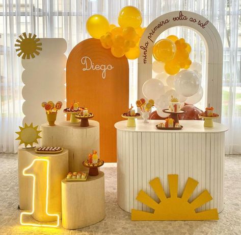 Sunshine First Birthday, Simple Birthday Decorations, 1st Birthday Cakes, 1st Birthday Decorations, Paper Flower Template, Baby Birthday Party, Boho Baby Shower, 1st Boy Birthday, Baby Life