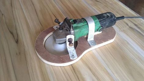 Diy Tools Homemade, Woodworking Tools List, Grinder Machine, Diy Wood Pallet Projects, Wood Crafting Tools, Carpentry Diy, Wood Shop Projects, Woodworking Ideas Table, Woodworking Hand Tools