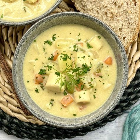 Icelandic Fish Soup Recipe, Norwegian Vegetarian Recipes, Vegan Swedish Recipes, Vegan Norwegian Recipes, Swedish Foods, Alaskan Food, Root Vegetable Soup, Viking Food, Vegan Worcestershire Sauce