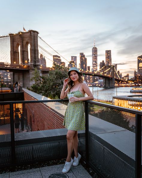 MOST INSTAGRAMMABLE SPOTS IN BROOKLYN Summer New York Outfits, Summer New York, Outfits Evening, New York City Pictures, Nyc Photoshoot, Visiting New York, New York City Vacation, Nyc Instagram, Nyc Summer