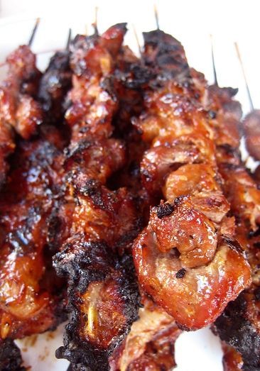 This is my FAVORITE Filipino BBQ pork recipe - the best one I've found on the Internet. Filipino Pork Bbq, Filipino Bbq, Bbq Pork Recipes, Ayam Bakar, Pork Recipe, Man Food, Bbq Pork, Kebabs, On The Grill