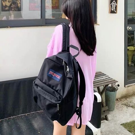 Jansport Black Backpack Aesthetic, Black Jansport Backpacks Aesthetic, Jansport Superbreak Plus, Black Jansport Backpacks, Black Jansport, Jansport Backpacks Big Student, Mochila Jansport, Aesthetic Backpack, High School Life