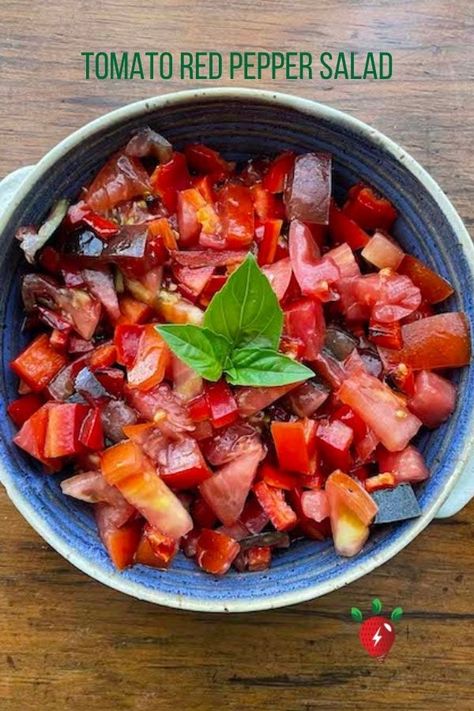 Tomato Red Pepper Salad In 15 Minutes | Recipe Idea Shop Red Pepper Salad Recipes, Red Pepper Salad, Pepper Salad, 2024 Recipes, 15 Minute Meals, Healthy Comfort Food, Tomato Salad, Grape Tomatoes, Roasted Red Peppers