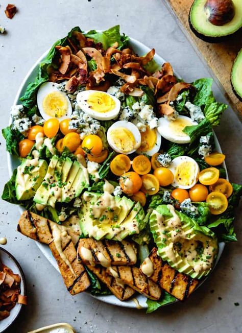 Tofu Grilled, Salad Recipe Vegetarian, Best Tofu Recipes, Classic Cobb Salad, Bojon Gourmet, Cobb Salad Recipe, Salad Vegetarian, Gourmet Salad, Coconut Bacon