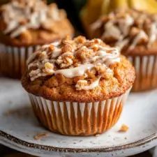 Buckeye Recipe Easy, Pumpkin Muffins Recipe, Buckeyes Recipe, Pumpkin Muffin Recipes, Sweet Muffin, Fall Breakfast, Pumpkin Flavor, Pumpkin Muffins, Muffin Cups