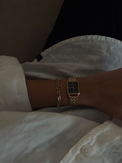 #gold #goldwatches #linen #whiteshirt #watch #aesthetic #dark Watch Astethic, Watch Aesthetic, Aesthetic Dark, Dark Aesthetic, Gold Watch, White Shirt, Vision Board, Books, Gold