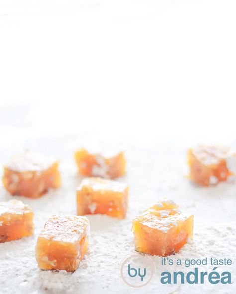 cubes of Turkish delight filled with orange and walnuts Fruit Snack Recipe, Recipe Using Applesauce, Homemade Fruit Snacks, Healthy Fruit Snacks, Yummy Candy, Ginger Chews, Baklava Cheesecake, Healthy Homemade Snacks, Fresh Fruit Recipes