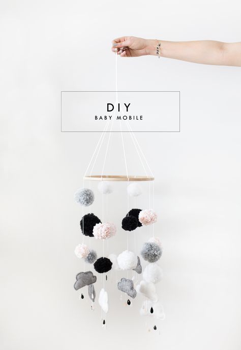 Diy Baby Mobile, Baby Mobil, Diy Projektit, Diy Bebe, Cool Baby, Baby Sleep Problems, Diy Nursery, Cute Diy, Sleep Tight