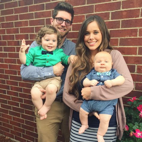 How Long Does a Duggar Daughter Have Before Becoming a Duggar Mom? Duggar Family News, Jessa Duggar, Jessa Seewald, Duggar Family Blog, Josh Duggar, Jinger Duggar, 19 Kids And Counting, Duggar Family, 19 Kids