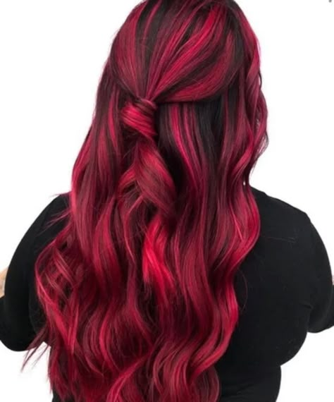 Red And Black Hair Color Combinations to Spice Up Your Look | Fashionisers© Black And Red Hair, Red Balayage Hair, Red Hair Color Ideas, Black Red Hair, Red Ombre Hair, Wine Red Hair, Red Hair Inspo, Cute Hair Colors, Dyed Red Hair