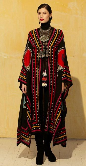 Ceremonial robe Modern Native American Fashion, Native American Outfits, Native American Inspired Fashion, Kimono Plus Size, Batwing Sleeve Dress, Native American Dress, Printed Kimono, Mode Kimono, Mode Hippie