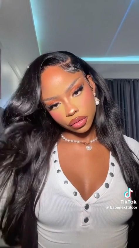 @baddienexttdoor on tiktok #makeup#makeupoftheday #makeuplover #baddiestyle Makeup For Id Photo, Instagram Baddie Makeup, Club Makeup, Makeup Favorites, Tiktok Makeup, Baddie Style, Instagram Baddie, Makeup Tut, Id Photo