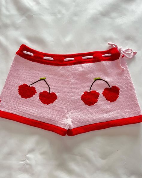 I’m still obsessed with these shorts 🍒🍒🍒 Cherry bootyyyy #cherry #bloomers #minishorts #crochet #knit #handmade Crochet Bloomers, Mini Shorts, Be Still, Cherry, Knitting, Crochet