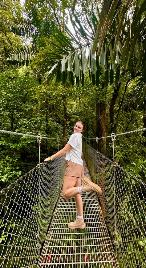 Jungle Hiking Outfit, Costa Rica Aesthetic Outfits, Costa Rica Outfit Ideas, Teva Outfit, Costa Rica Outfit, Costa Rica Hiking, Cost Rica, Jungle Hike, Insta Ideas