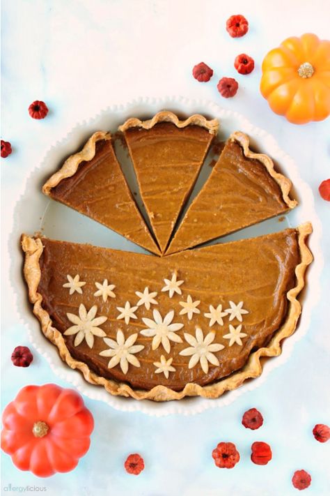 An easy and delicious recipe for Homemade, Vegan Pumpkin Pie. This is the only pumpkin pie recipe you will ever need and it's perfect for the holidays! |Recipe www.allergylicious.com| #pumpkin #pie #thanksgiving #allergyfriendlypie #glutenfree #holiday Vegan Pumpkin Pie Recipe, Cheesecake Pumpkin, Gluten Free Pumpkin Pie, Pie Thanksgiving, Pumpkin Pie Cheesecake, Vegan Whipped Cream, Pie Pumpkin, Vegan Pumpkin Pie, Pumpkin Pie Recipe