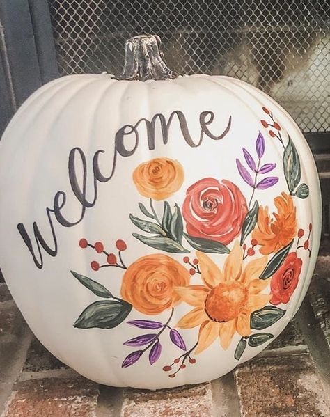 Pumpkin Painting Ideas Flowers Easy, Painted Pumpkins For Thanksgiving, Scary Pumkins Ideas Painted, Painted Pumpkins Thanksgiving, Pumpkin Painting Ideas Floral, Long Pumpkin Painting Ideas, Fall Painted Pumpkins Ideas, Flower Painted Pumpkins, Pumpkin Painting Ideas Flowers