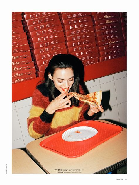 Happy slice. Foto Props, City Magazine, Flash Photo, Restaurant Photography, Vogue Australia, Pizza Hut, Flash Photography, Big City, Photography Inspo