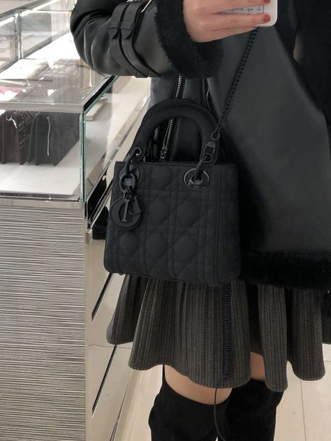 Matte Black Lady Dior, Lady Dior Bag Outfit, Lady Dior Mini Bag, Dior Bag Outfit, Mini Bag Outfit, Black Bag Outfit, Dior Mini Bag, Lady Dior Mini, Bags For Women Fashion