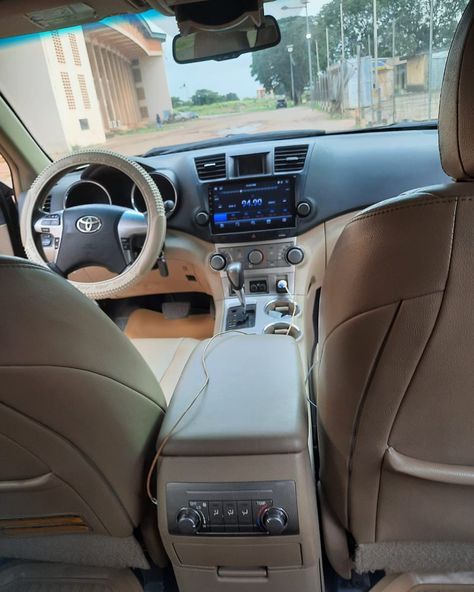 Toyota Highlander sport 2011 model full potion, navigation, key entry, sound transmission, first body pan , clean interior, 2020 entry , accident free, , selling @ 10.7m net location Lagos mainland. ☎️ 08022544087. #nony_sells #nony_sells_autos #everyone Toyota Highlander, Toyota, Sound, Key, Quick Saves