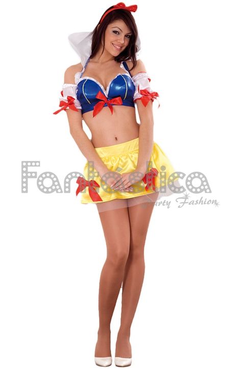 Snow Queen Costume, Snow White Halloween Costume, Snow White Cosplay, White Halloween Costumes, Costume Carnaval, Fairy Tale Costumes, Ladies Fancy Dress, Snow White Dresses, Snow White Costume