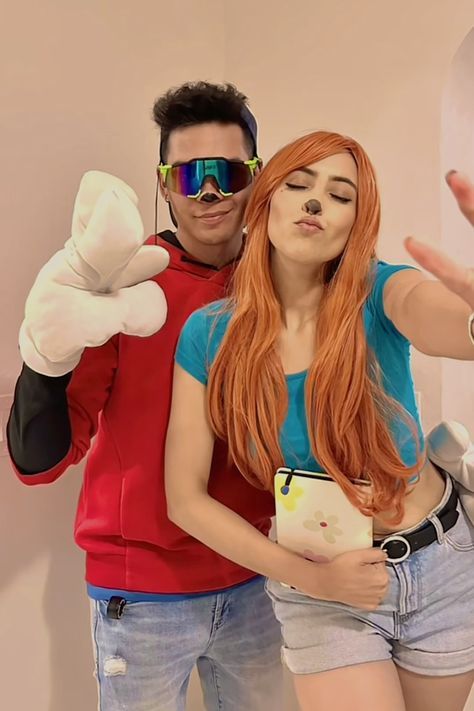 Roxanne And Max Goofy Movie, Goofy Movie Halloween Costume, Movie Couple Costume, Max And Roxanne Costume, Roxanne Costume, Goofy Movie Costume, Max Goofy Movie, Costume Halloween Duo, Movie Couples Costumes