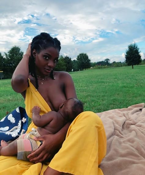 Black Motherhood, Black Femininity, Black Families, Dark Skin Women, African Beauty, Black Women Art, Black Excellence, Black Culture, Looks Style