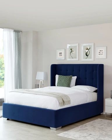 Teal Headboard Bedroom, Scandi Flat, Dark Blue Bedroom Ideas, King Size Bed With Storage, Velvet King Size Bed, Dark Blue Bedroom, Bedroom Teal, Blue Bedroom Ideas, Double Bed With Storage