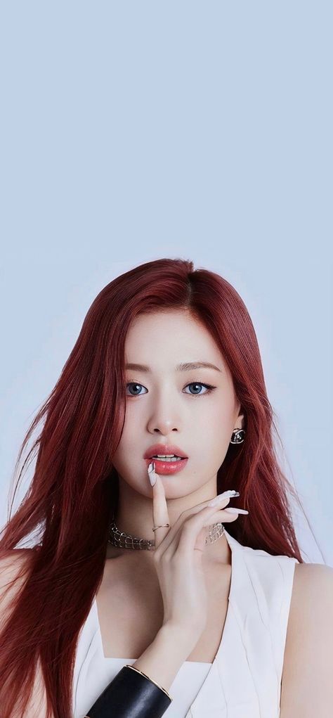 Babymonster Ahyeon Wallpaper, Baby Monster Ahyeon, Ahyeon Baby Monster, Babymonster Ahyeon, Korean Picture, Baby Monster, Lisa Blackpink Wallpaper, Twice Kpop, I Am A Queen