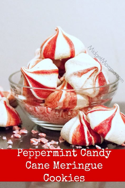 Peppermint Candy Cane Meringue Cookies #MerryChristmas #Christmas #ChristmasRecipe #ChristmasRecipes #ChristmasCookie #ChristmasCookies #ChristmasCookieRecipe Candy Cane Meringues, Christmas Meringue Cookies On A Stick, Christmas Meringue Kisses, Merengue Cookies Peppermint, 1 Calorie Meringue Cookies, Candy Cane Dessert, Peppermint Meringues, Meringue Cookie Recipe, Peppermint Candy Cane