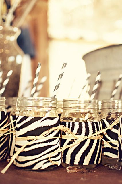 Safari jars  ia Zoo / Birthday "Stratton's First Birthday At The Zoo" | Catch My Party Africa Party, Zebra Birthday, Zoo Birthday Party, Zebra Party, Animal Print Party, Jungle Birthday Party, Zoo Birthday, Zoo Party, African Theme