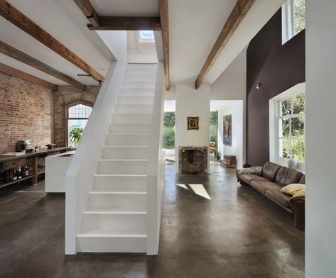 https://onekindesign.com/2012/11/23/historic-railway-cottage-in-the-netherlands/ Brick Cottage, White Stairs, Modern Rustic Homes, Brick And Wood, House Stairs, Design Del Prodotto, Exposed Brick, Modern Rustic, A House