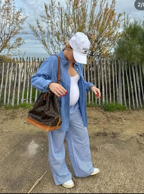 Chic Maternity Outfits, Baby Bump Outfits, Girl Pregnant, Maternity Fits, Pregnancy Fits, Bump Outfits, Mom Ootd, Casual Maternity Outfits, Dress The Bump